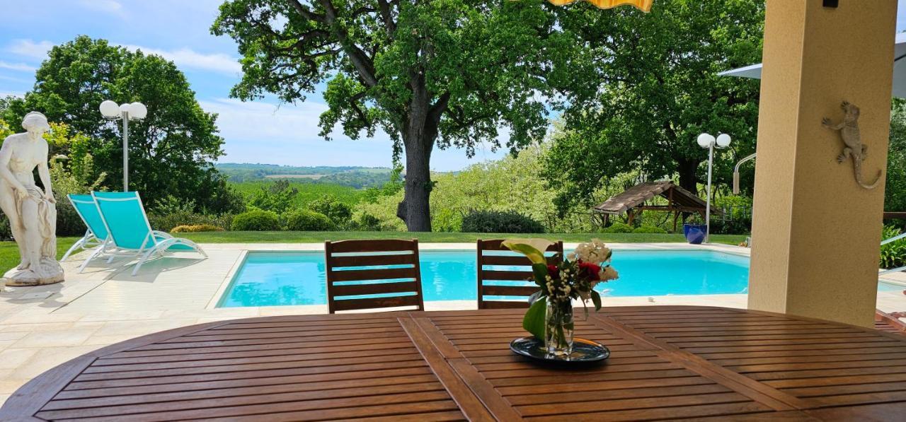 La Chenaie Bed & Breakfast *